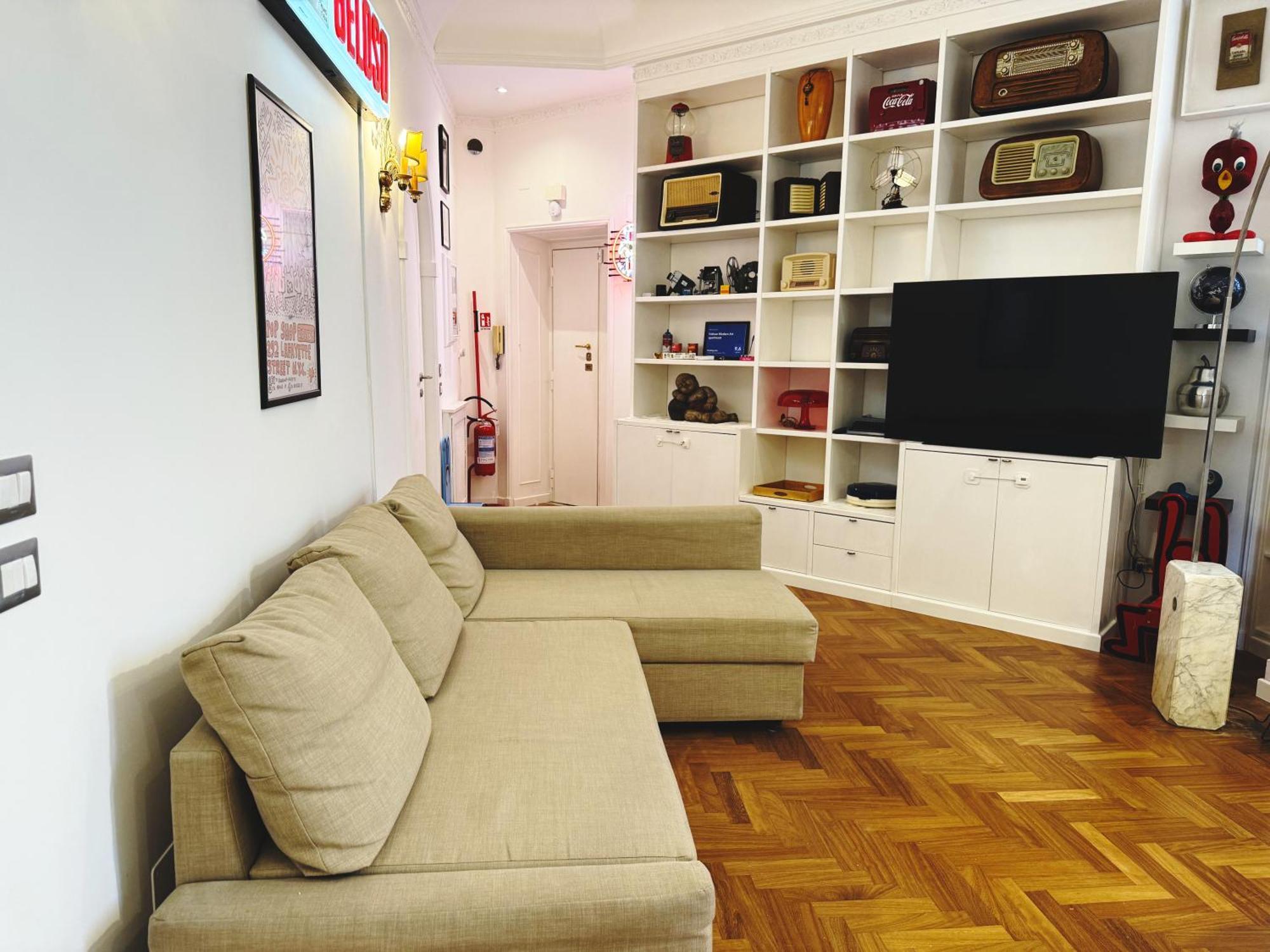 Vatican Modern Art Apartment *
